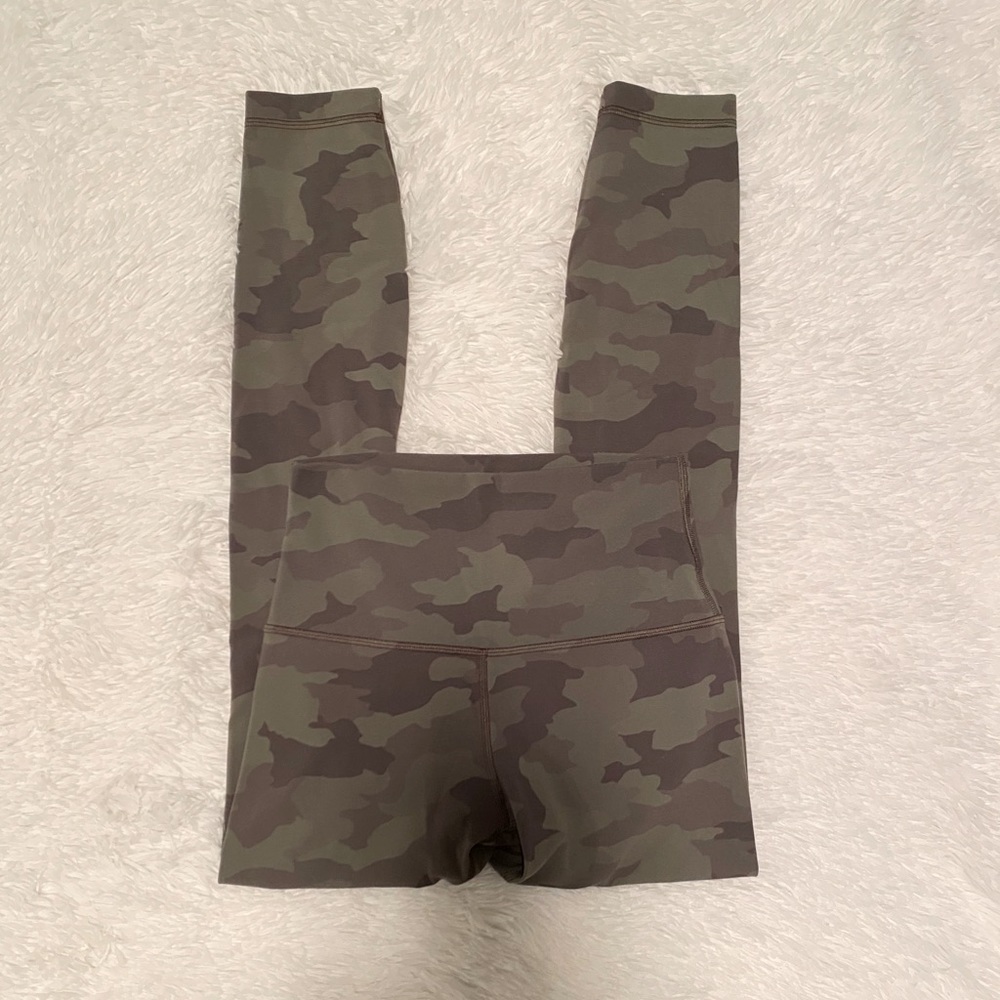 ❌ SOLD Lululemon Camo Align Pant 25”
